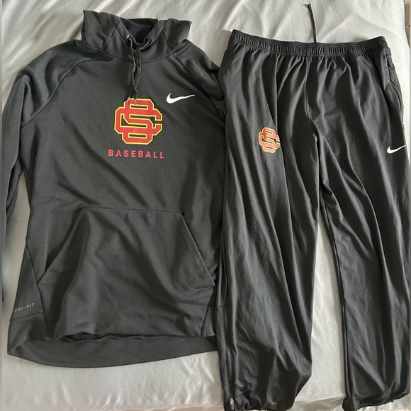 Nike Black and Red Baseball Tracksuit - Picture 1 of 11